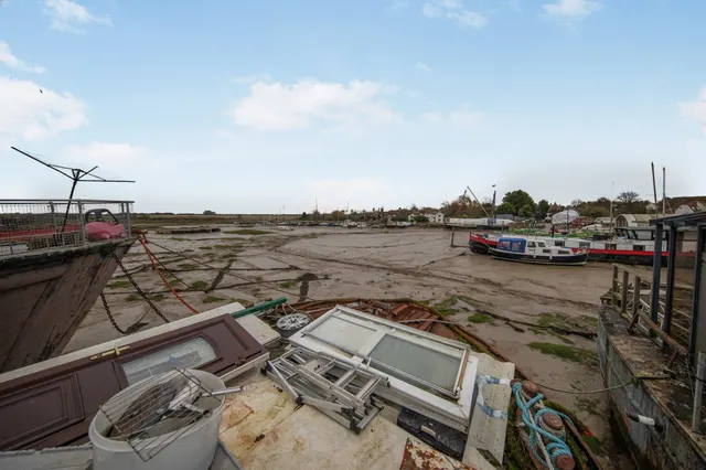 Maran Houseboat, St. Osyth, Clacton-On-Sea, photo 1