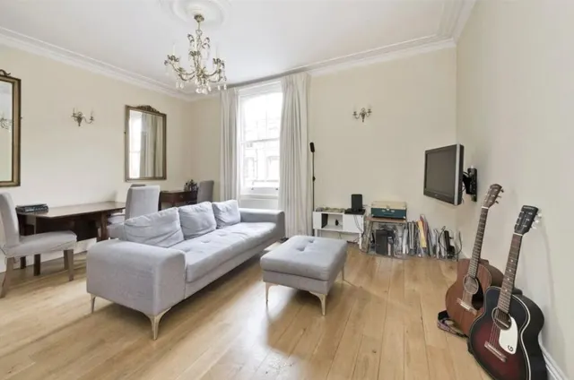 Cheniston Gardens, London, W8, photo 1