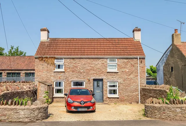 Watleys End Road, Gloucestershire, Winterbourne, BS36 1QQ, photo 1