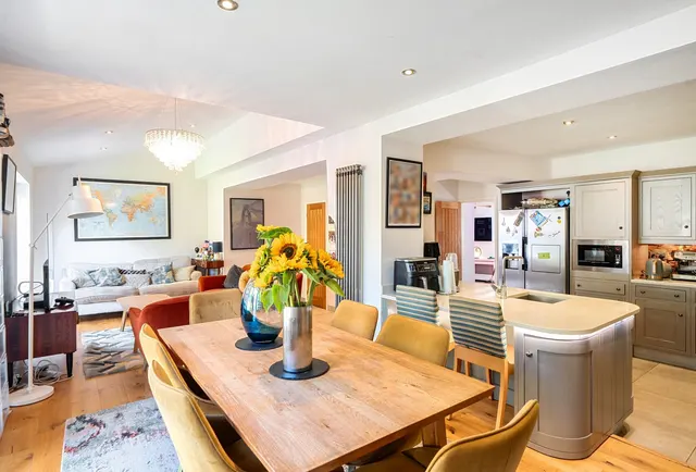 Photo 2 — Watleys End Road, Gloucestershire, Winterbourne, BS36 1QQ