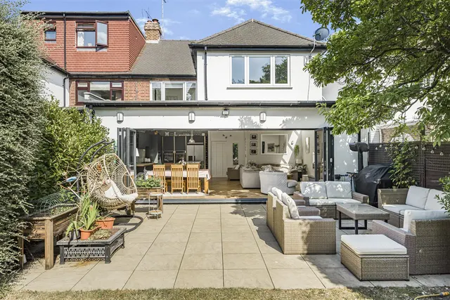 Photo 3 — Lawn Close, Datchet, Slough, SL3 9JZ