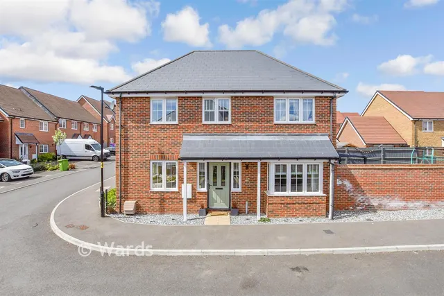 Bramble Close, Coxheath, ME17, photo 1