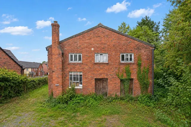 Old Brick Yard New Road, Ludlow, photo 1