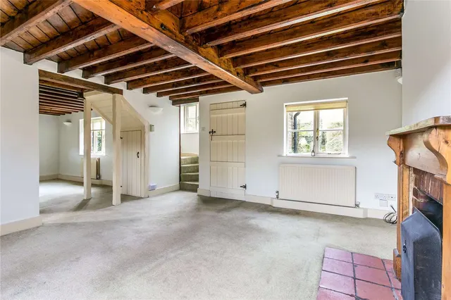Photo 3 — Hambleden, Henley-on-Thames, Oxfordshire, RG9 6RT