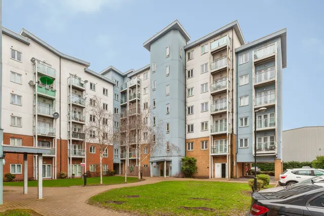 Mill Street, Slough, SL2, photo 1