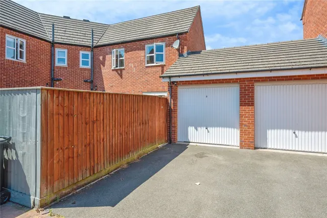 Photo 3 — Leven Road, Tamworth, Staffordshire, B77