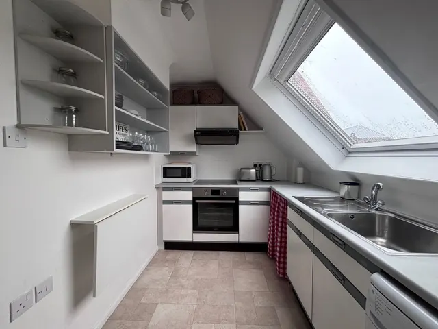 Kerridge Court, Holt, NR25, photo 2