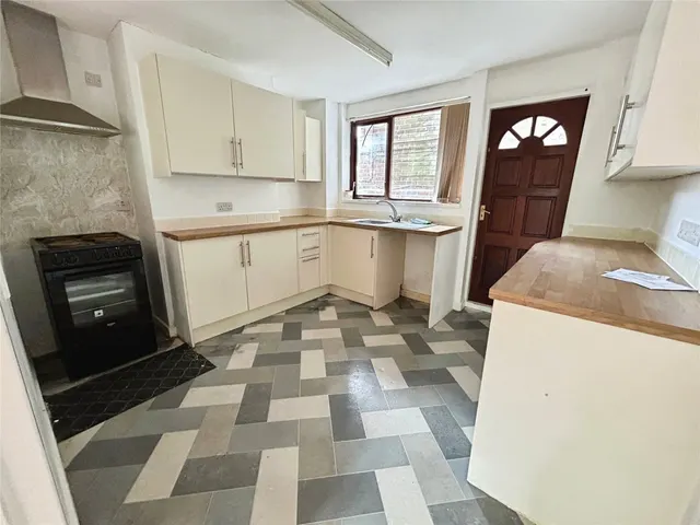 Balmoral Close, Norton Hill Estate, CV2, photo 2
