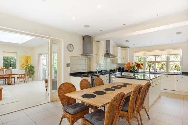 Hamilton Road, London, W5, photo 3