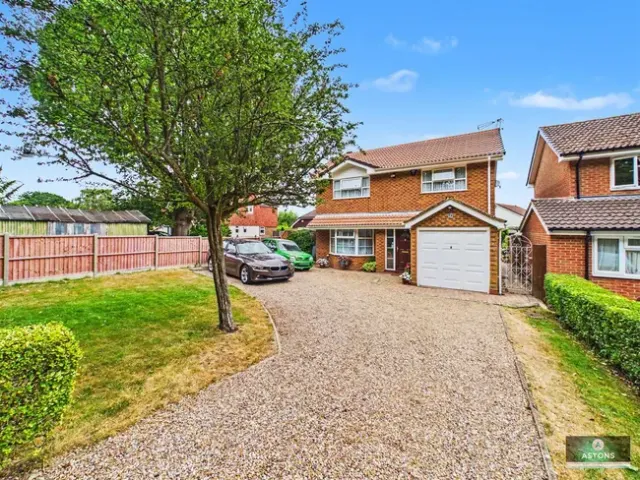 Peverel Road, Ifield, Crawley