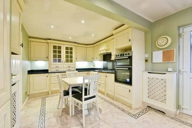 Photo 2 — Broadlands Avenue, Owlthorpe, Sheffield, South Yorkshire, S20