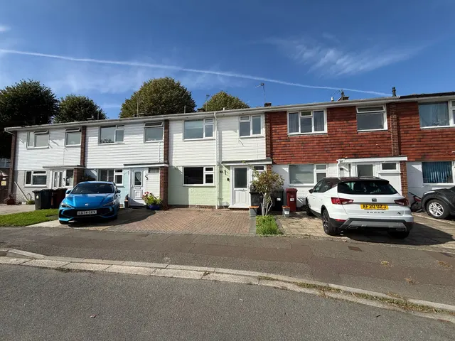 Lime Close, Chichester, PO19, photo 1