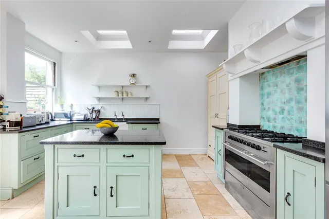 Marjorie Grove, Battersea, SW11, photo 3