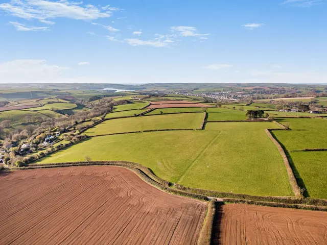 Photo 2 — Ledstone, Kingsbridge, Devon, TQ7 2HQ