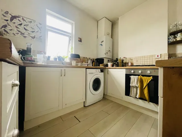 Raymend Road, BS3, photo 3