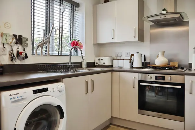 Hornbeam Lane, Chesterfield, S42, photo 3