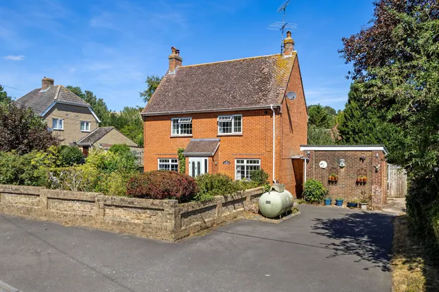 Middle Woodford, Salisbury, SP4, photo 1