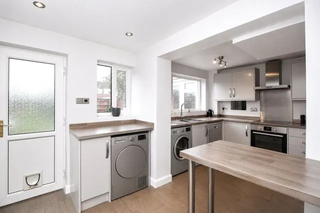 Photo 3 — Brenfield Drive, Hinckley, Leicestershire, LE10