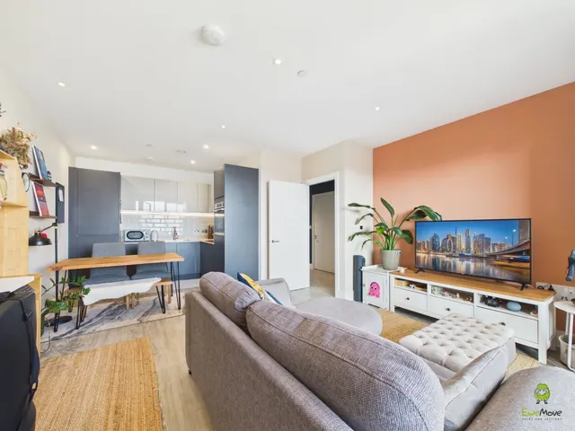 Nest Way, London, SE2, photo 2