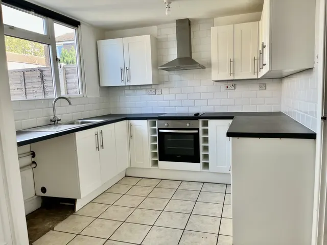 Pepys Road, St Neots, PE19, photo 2