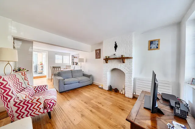 Photo 2 — Alma Road, Esher, KT10