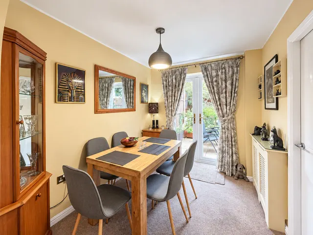 The Oaks, Bloxwich, WS3, photo 3