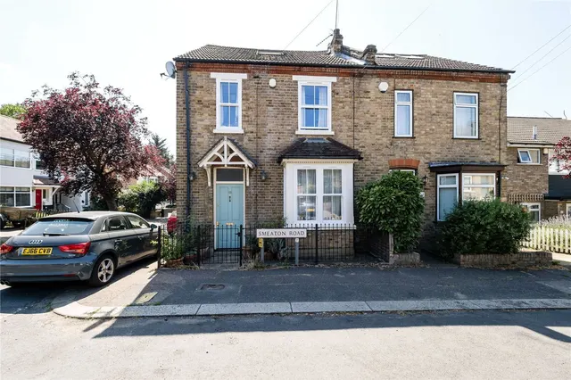 Smeaton Road, Woodford Green, IG8, photo 1