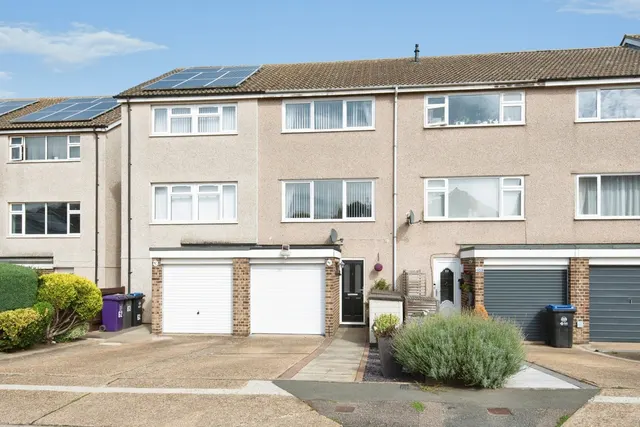 Hardy Close, Hitchin, SG4, photo 1