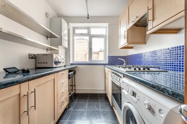 Photo 3 — 13 Tait Court, Lansdowne Green, London