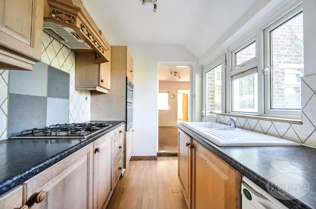 Penns Road, Petersfield, GU32, photo 3
