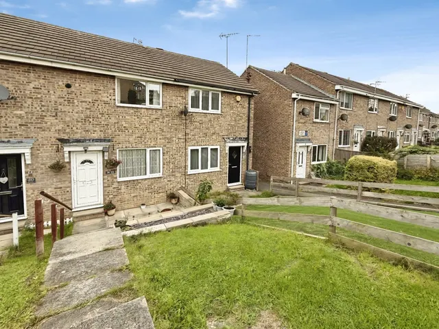 Darley Road, Liversedge, WF15, photo 1