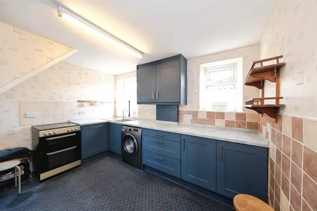 Southey Crescent, Maltby, S66, photo 2