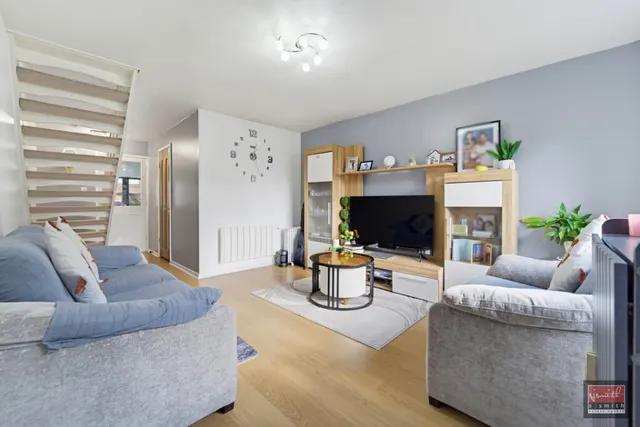 Douglas Road, Stanwell, TW19, photo 3