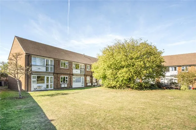 Yew Tree Close, Beaconsfield, HP9, photo 1