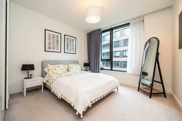Wood Crescent, W12, photo 3