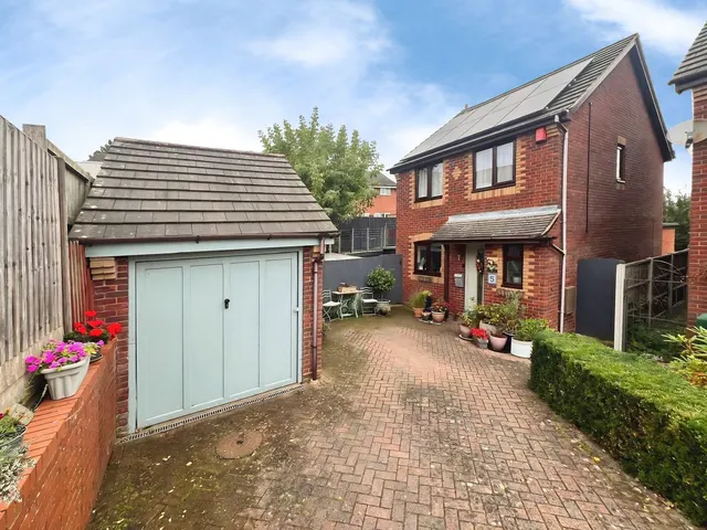 Heath Close, Cleobury Mortimer, DY14, photo 1
