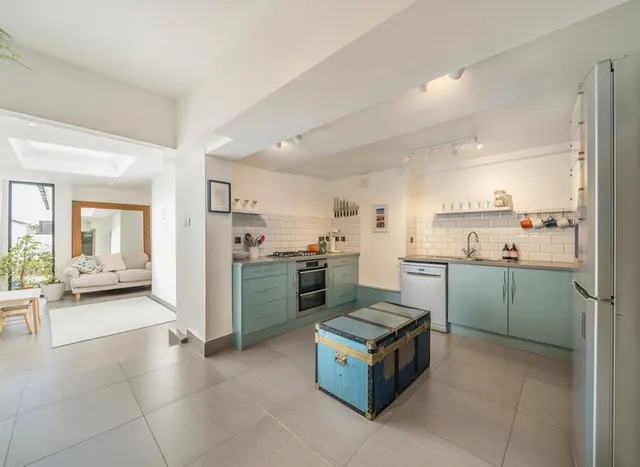 Photo 2 — Crystal Palace Road, East Dulwich, SE22