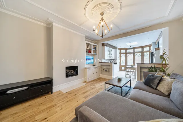 Avondale Avenue, North Finchley, N12, photo 2