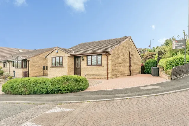 Stainton Drive, Burnley, BB12, photo 1