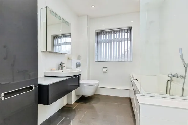 Windermere Way, Peterborough, PE4, photo 3