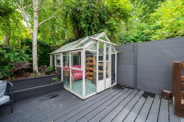 Photo 3 — 2 Modbury Gardens, London