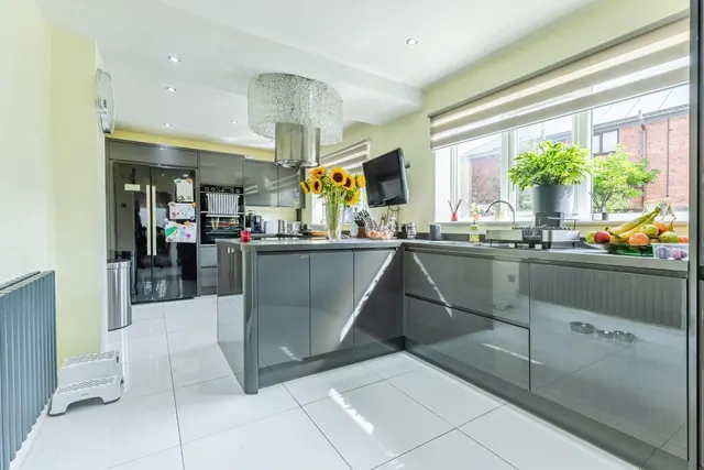 Photo 3 — Dale View, Chorley, Lancashire, PR7