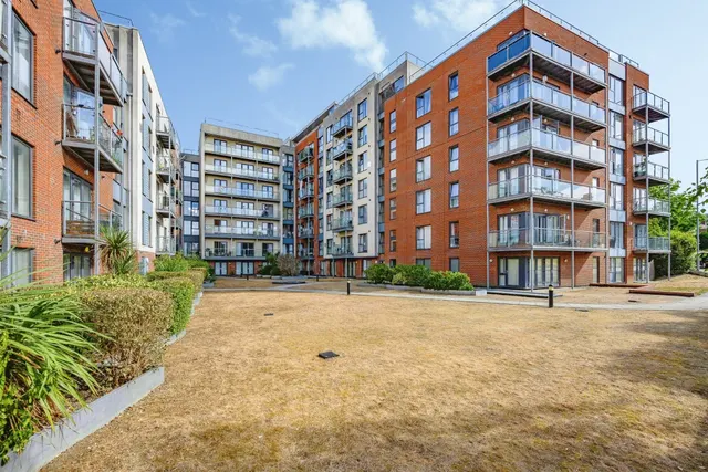 Midland Road, Hemel Hempstead, photo 1