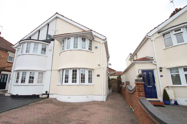 Plymstock Road, Welling, photo 1