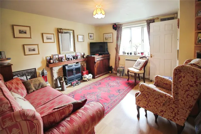 The Oaks, Kemble, GL7, photo 2
