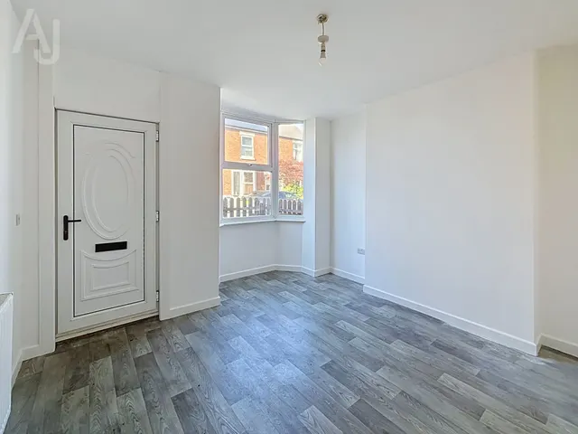 Wharton Street, Retford, DN22, photo 2