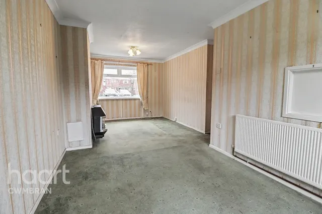 Snowdon Court, Cwmbran, NP44, photo 3