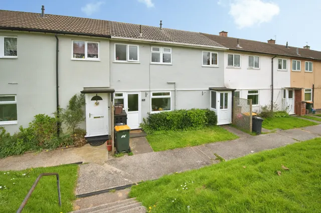 Photo 2 — Brynglas Drive, NEWPORT, Gwent, NP20