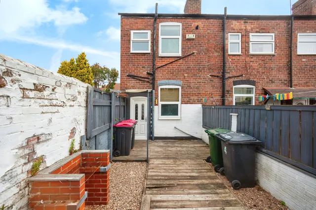 Photo 3 — Granville Terrace, Rotherham