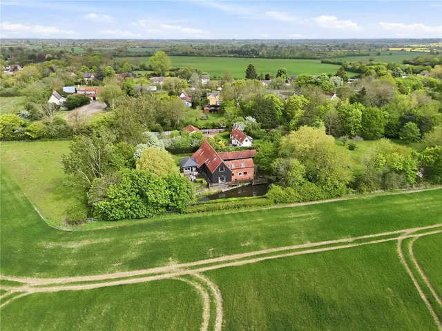 Photo 2 — The Green, Saxtead, Woodbridge, Suffolk, IP13 9QB